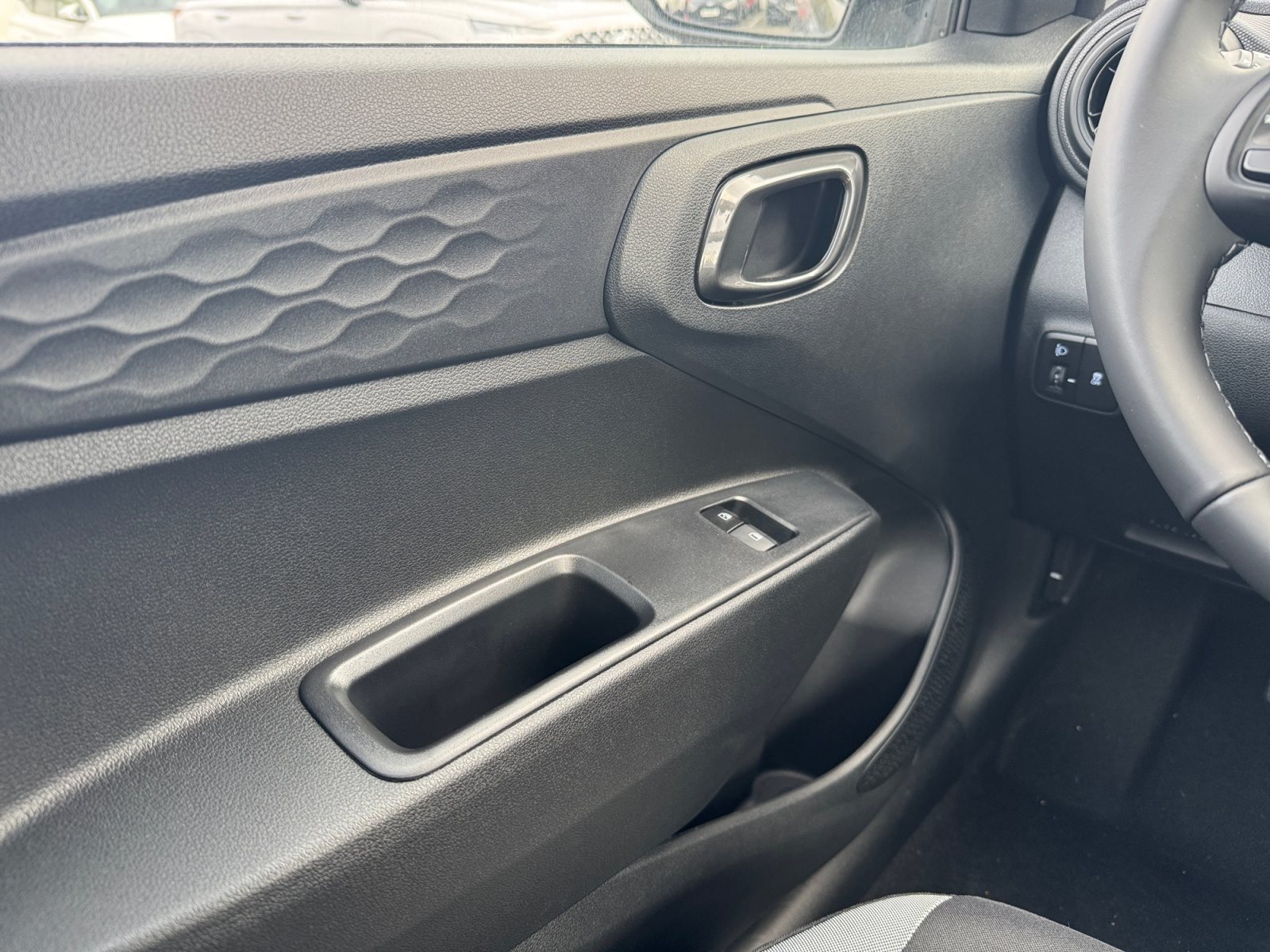 Foto 1 - i10 1.0 Select, Phantom Black