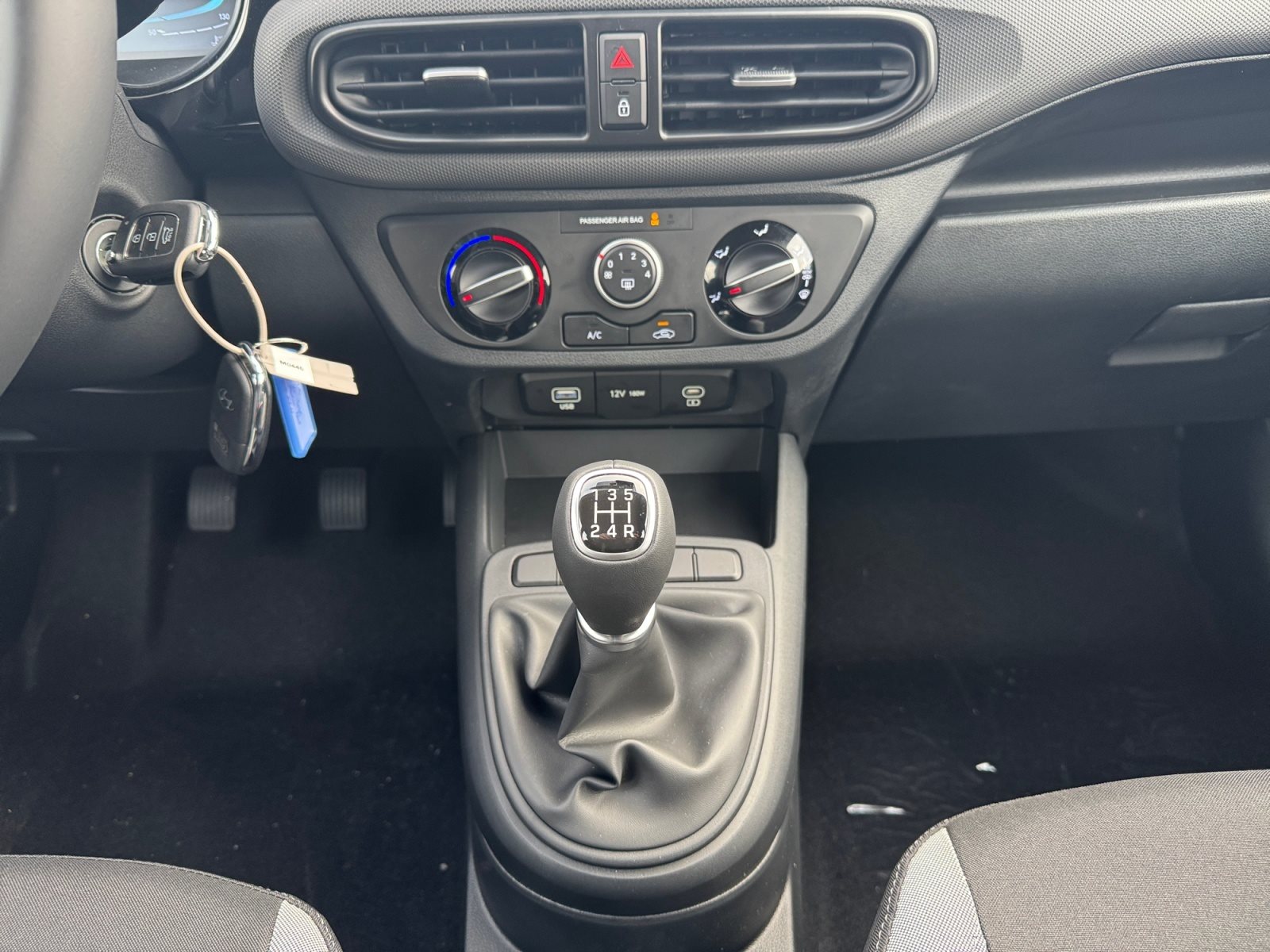 Foto 1 - i10 1.0 Select, Phantom Black